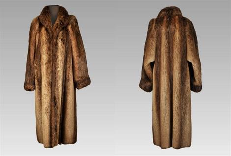 Long hair Beaver Coat Size 10 Length 47</BR><font size="+2">$99.00<font>